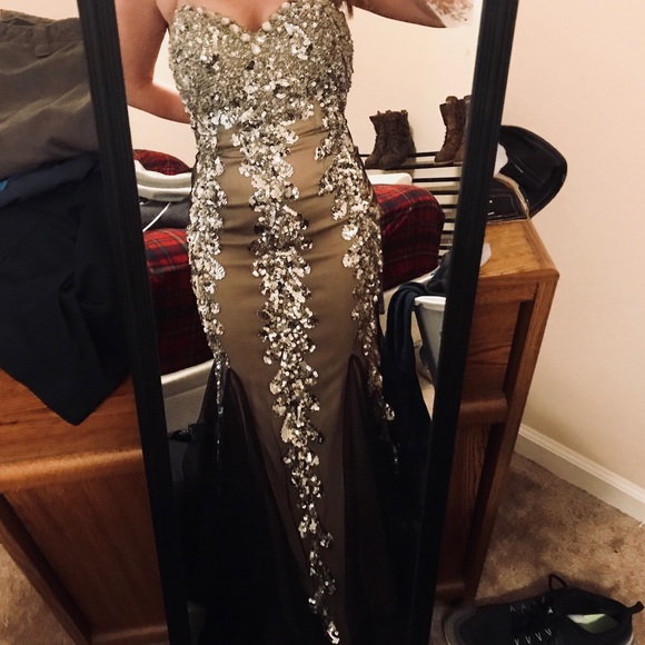 Jovani Dresses & Skirts - 💕Jovani Sequined Mermaid Gown💕